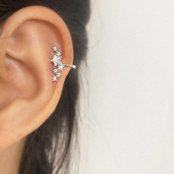Star Left Non Piercing Rhinestone Star Clip on Earring Cartilage Jewelryt Gift - Picture 2 of 9